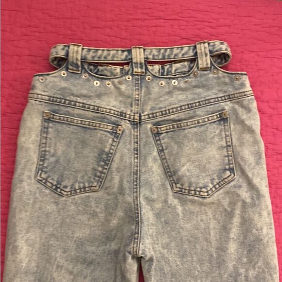 ASOSWomen's High Rise Acid Wash cut out Jeans, size 25 - Picture 5 of 8